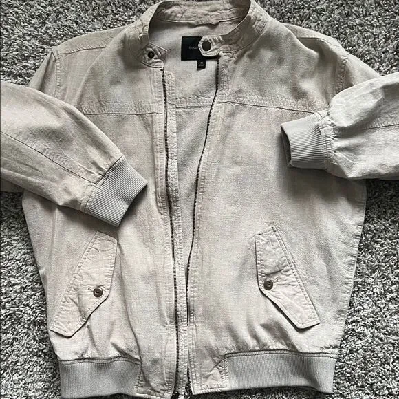 Like New! Banana Republic Linen-Blend Bomber Jacket in Sand in Size M